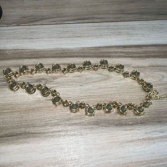 Faceted Statement Jade Color Station Beads Gold Tone Green Signed Classic Core - Picture 6 of 7